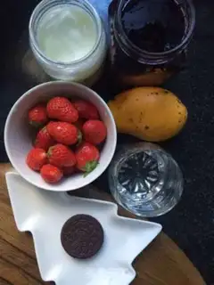 Make Rose yogurt cup step 0