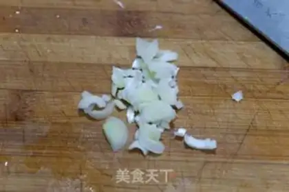 Make Pineapple noodles step 1