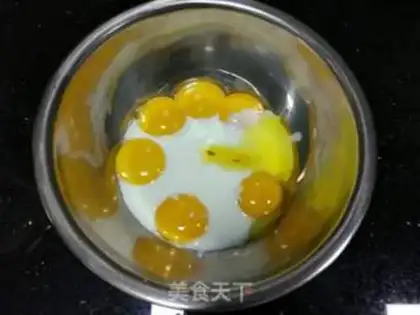 Make Butter fruit birthday cake step 2