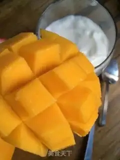 Make Rose yogurt cup step 3