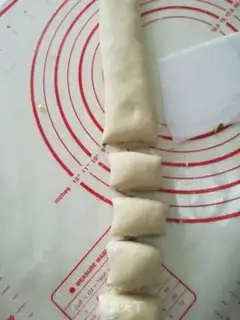 Make Onion roll step 5