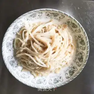 Make Frozen needle mushrooms step 4
