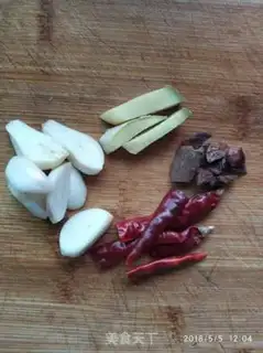 Make A beer duck with sauce step 1