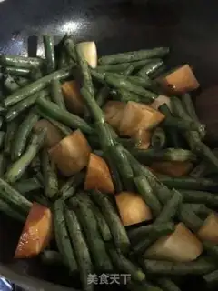 Make Potatoes with beans step 3