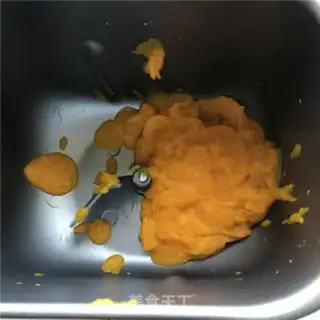 Make Super soft pumpkin toast step 1