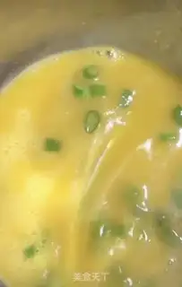 Make Breakfast egg rolls step 4