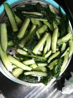 Make Secret pickled cucumber step 3