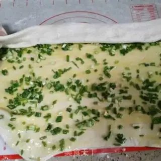 Make Onion cake step 5