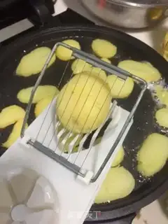 Make Spam peppers, potatoes step 2