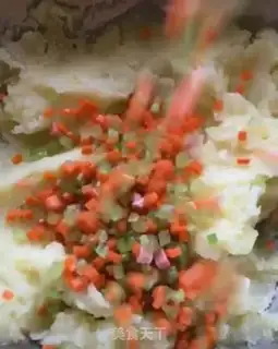 Make Fried potatoes step 4