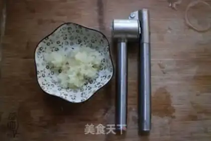 Make Cold cucumber step 1