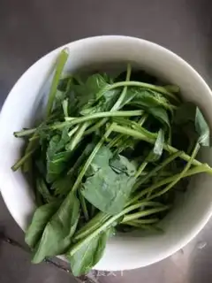Make Spinach pork soup step 0