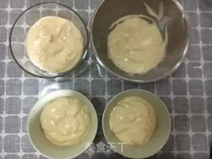 Make Rainbow cake (8 inches) step 1