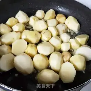 Make Spicy potatoes step 3
