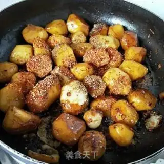 Make Spicy potatoes step 7