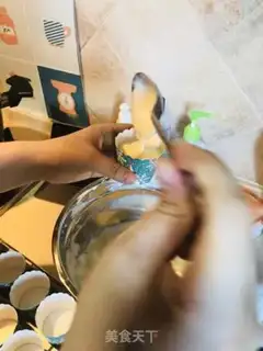 Make Chifeng Cupcake step 17