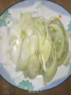 Make Onion fried eggs step 0
