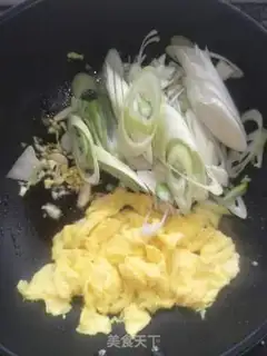Make Onion fried eggs step 3