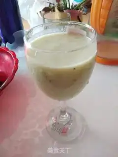 Make A monkey milkshake step 2