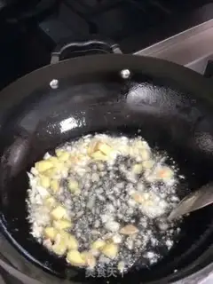Make Spicy lobster step 3