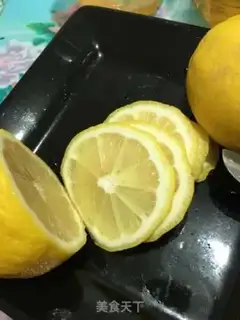 Make Honey lemon tea step 2