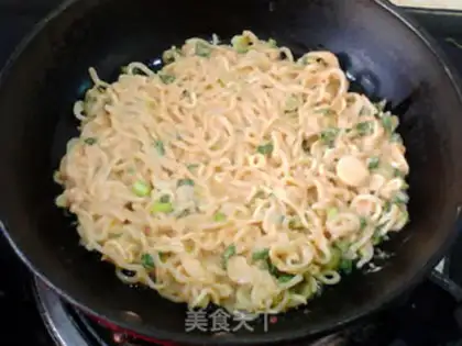 Make Noodles onions step 8