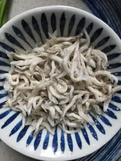 Make Silver-fish pancakes step 1