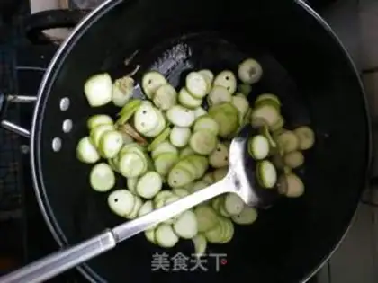 Make Tastes of melon egg soup step 4