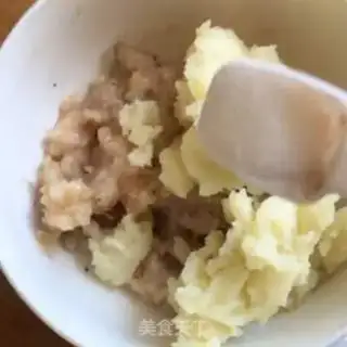Make Black pepper chicken pancakes step 4
