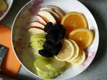 Make A bouquet of grass and fruit step 4