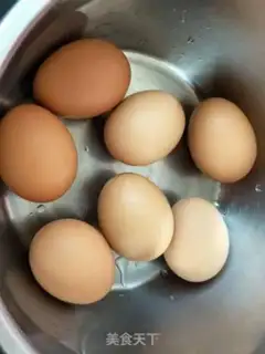 Make Homemade eggs step 1