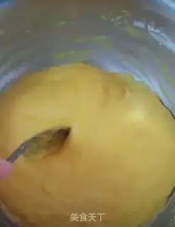 Make Pumpkin cake step 4