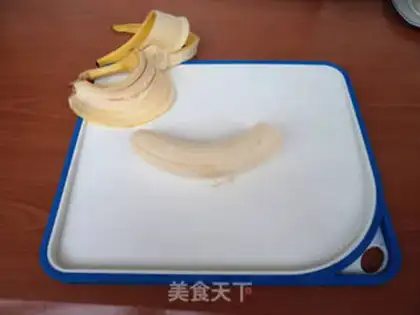 Make Banana shake step 1