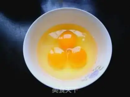 Make Tomato egg soup noodles step 8