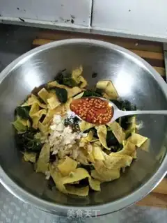 Make Eggskin spinach step 7