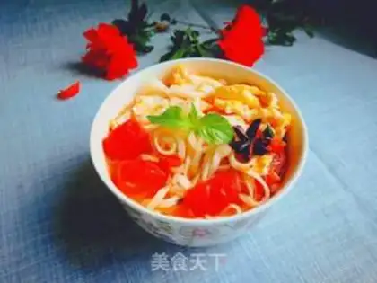 Make Tomato egg soup noodles step 17