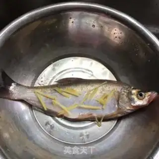 Make Fresh white fish step 0