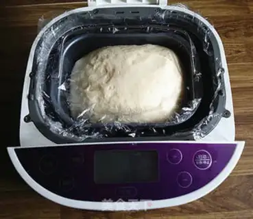 Make Butterless cranberry milk rolls step 4