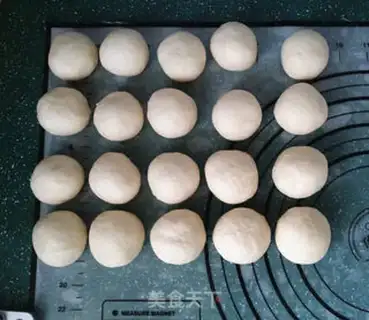 Make Butterless cranberry milk rolls step 5