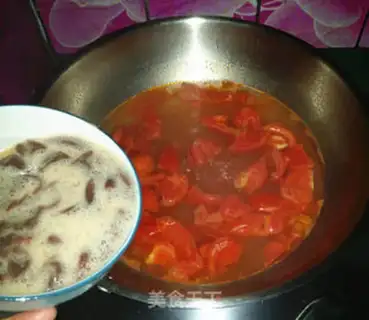 Make Tomato eggs and liver soup step 8