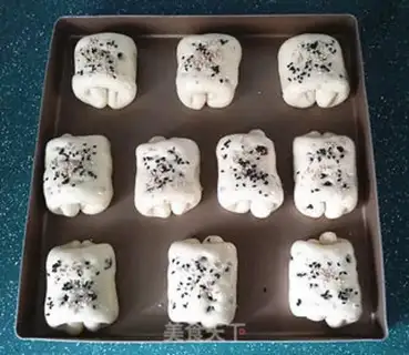 Make Butterless cranberry milk rolls step 13