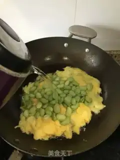 Make Scrambled eggs step 3
