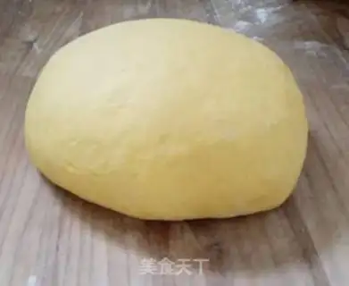 Make Pumpkin buns and buns step 1