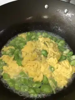 Make Scrambled eggs step 4