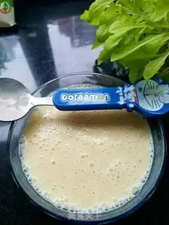 Make "Summer drinks" banana shakes step 4