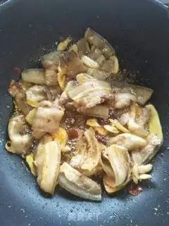 Make Onion carrots with five flowers step 5