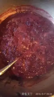 Make Summer juice with strawberry juice step 3