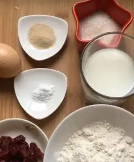 Make Cranberry cream step 0