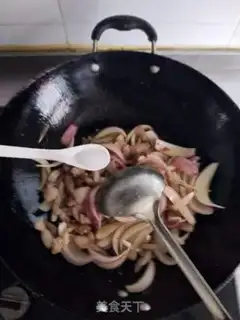 Make Onion fried meat step 3