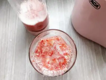 Make Strawberry cheesecaps step 3